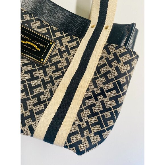 Tommy Hilfiger Black & Ivory Canvas Tote Bag - Picture 3 of 15